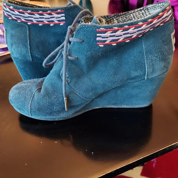 Toms Desert Suede Wedge Booties Size 6.5 - Picture 6 of 7